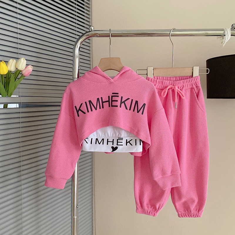 ชุดวอร์ม เสื้อครอป มีฮู้ด ลายตัวอักษรวาฟเฟิล และกางเกงวอร์ม แต่งเชือกรูด แฟชั่นฤดูใบไม้ผลิ และฤดูใบไม้ร่วง สําหรับเด็กผู้หญิง อายุ 1-9 ปี 3 ชิ้น