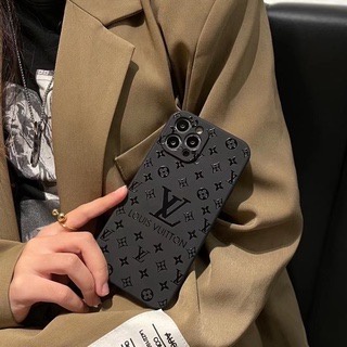 เคสโทรศัพท์มาใหม่สําหรับ iphone16promax 16pro 15promax 15pro 15promax 14promax 14pro 13 12promax 11 soft case xsmax xr matte silicone iphone11promax สไตล์ยุโรปและอเมริกา
