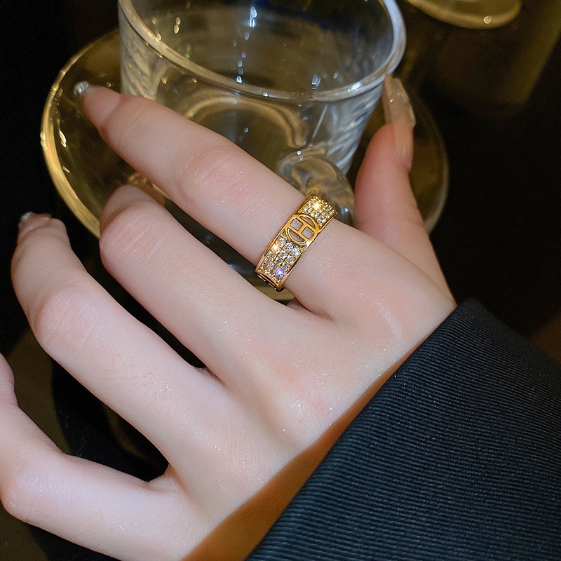 High-end ประณีตZircon Letter H เปิดแหวนแฟชั่น Commuter All-Match Classy Index Finger แหวน Fe