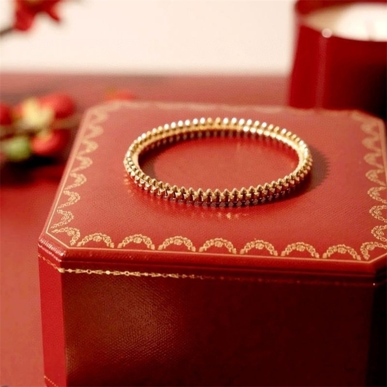 Cartier Bracelet Bracelet Elegant Metal Rivets 18K Rose Gold Silver พร้อมกล่องครบชุด