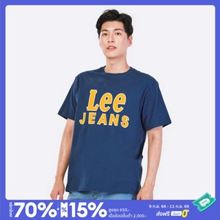 [S-5XL]LEE เสื้อยืดแขนสั้นผู้ชาย คอลเลคชั่น Lee Club รุ่น LE S323MTSSN28 สีฟ้า ลี เสื้อยืดแขนสั้น เสื้อผ้าผู้ชาย