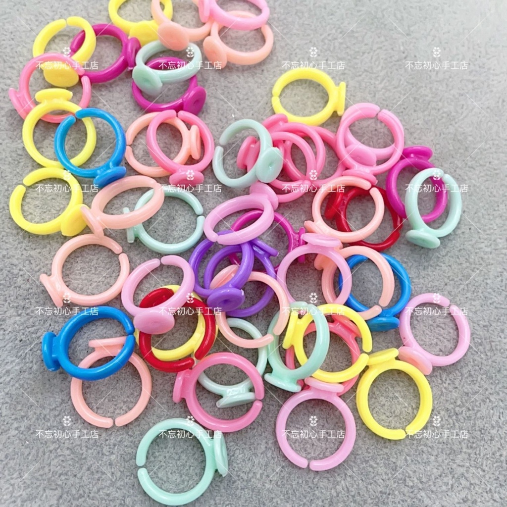 50/100 เด็ก ที่มีสีสัน พลาสติก แหวน diy ทําด้วยมือ เครื่องประดับ วัสดุ อุปกรณ์เสริม แหวนสีชมพู