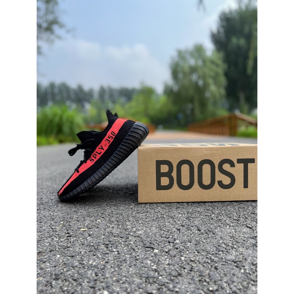 adidas Yeezy Boost 350 V2 Core Black Red ของแท้% สบาย ๆ สบาย ๆ
