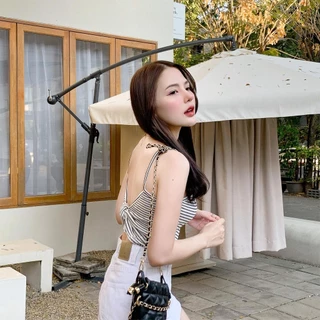 Aurora 🛒พร้อมส่ง🚚 เสื้อสายเดี่ยว ไหมพรม ลายทางเล็กๆ เข้ารูป สวยงาม โชว์อกลุคเเซ่บ ดีเทลเว้าหลังเซ็กซี่เบาๆ 85143