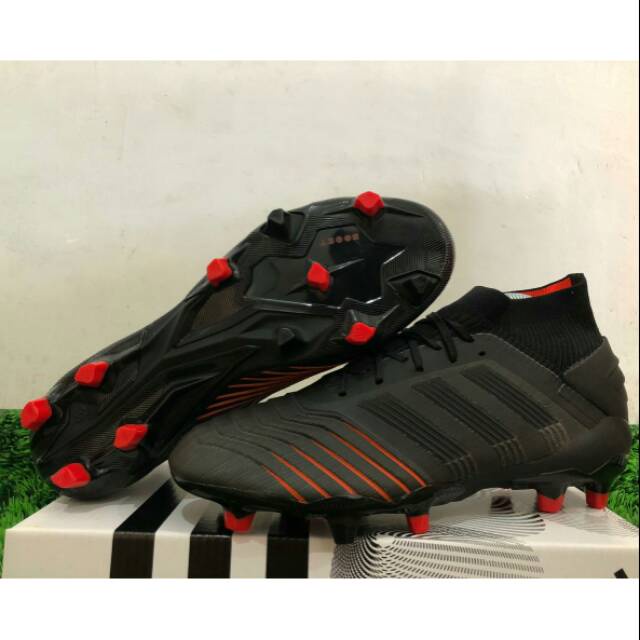 Adidas Predator 18.1 FG รองเท้าฟุตบอล สีดำ สันทนาการ