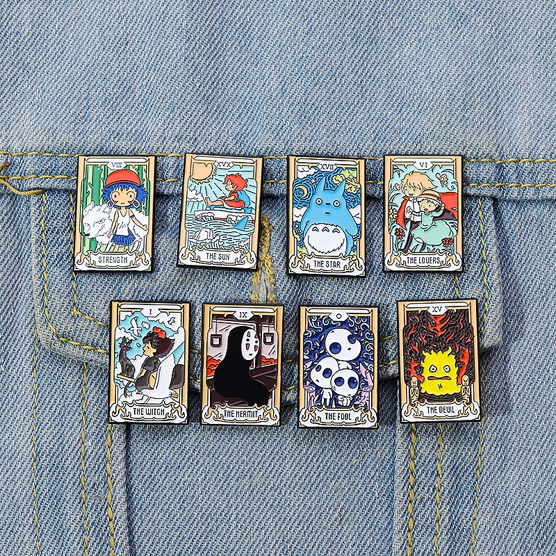 เข็มกลัดโลหะ ทรงสี่เหลี่ยม ลายการ์ตูน Riman Peripheral My Neighbor Totoro Moving Castle Tarot Card ของขวัญสําหรับเพื่อน