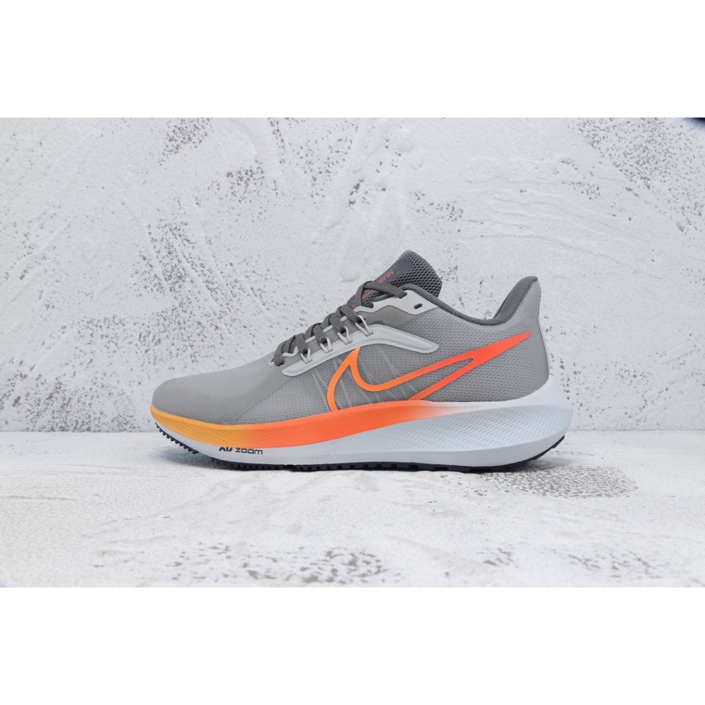 Authentic Nike Air Zoom Pegasus 40 WMNS Vialeสีเทาส้ม วินเทจสบายๆสวมใส่ลื่นวิ่งรองเท้าบาสเกตบอลรองเท