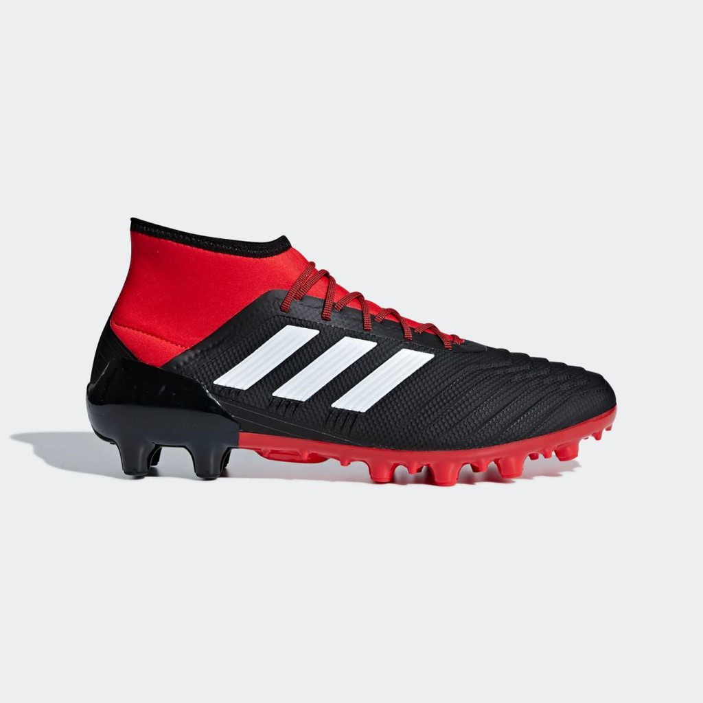 Adidas รองเท้าสตั๊ด รองท้อป Predator 18.2 HG รองท้อป ของแท้ เบอร์ 41 - 42 (ดำแดง)