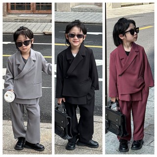 2 ชิ้น Kid Boy Suit blazer กางเกงชุดสไตล์เกาหลีแฟชั่นเด็กชุดสูทแบบสบาย ๆ สีเทาสีดำพลัมเสื้อผ้าสุภาพบุรุษชุดสำหรับงานแต่งงานวันเกิดปาร์ตี้ 2-9 ปี