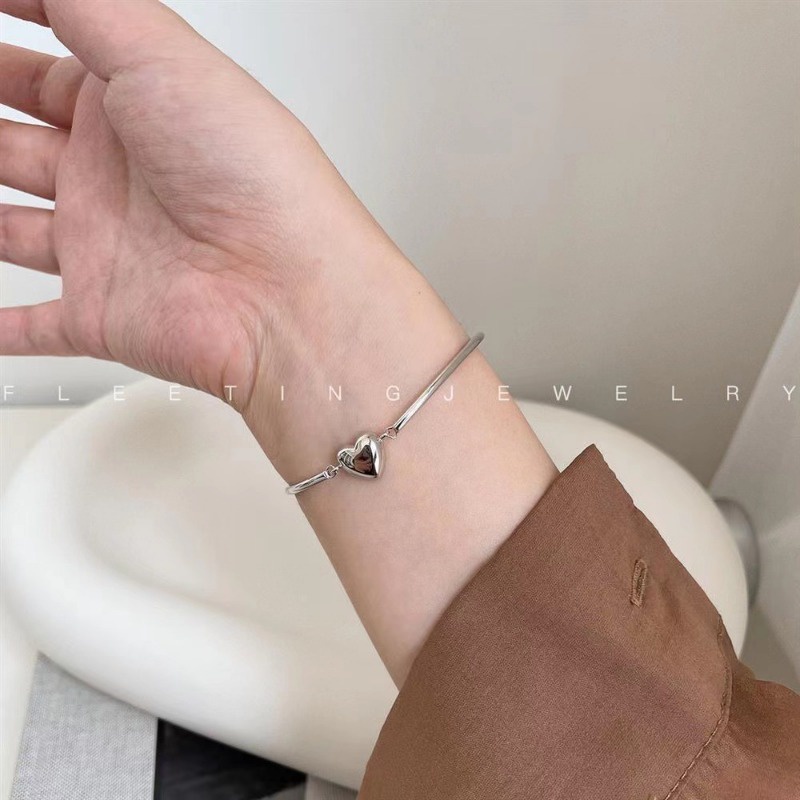 Jojo COCO ใหม่ เรียบง่าย อารมณ์ ความรัก สร้อยข้อมือ เส้นโค้ง สร้อยข้อมือผู้หญิง อเนกประสงค์