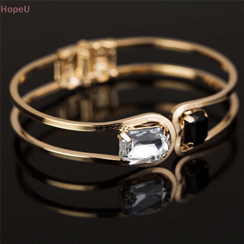 #เครื่องประดับสวยหรู
#ของขวัญชิ้นพิเศษ
#แฟชั่นทันสมัย
#สร้อยข้อมือมีเสน่ห์
#ของตกแต่งเก๋ไก๋