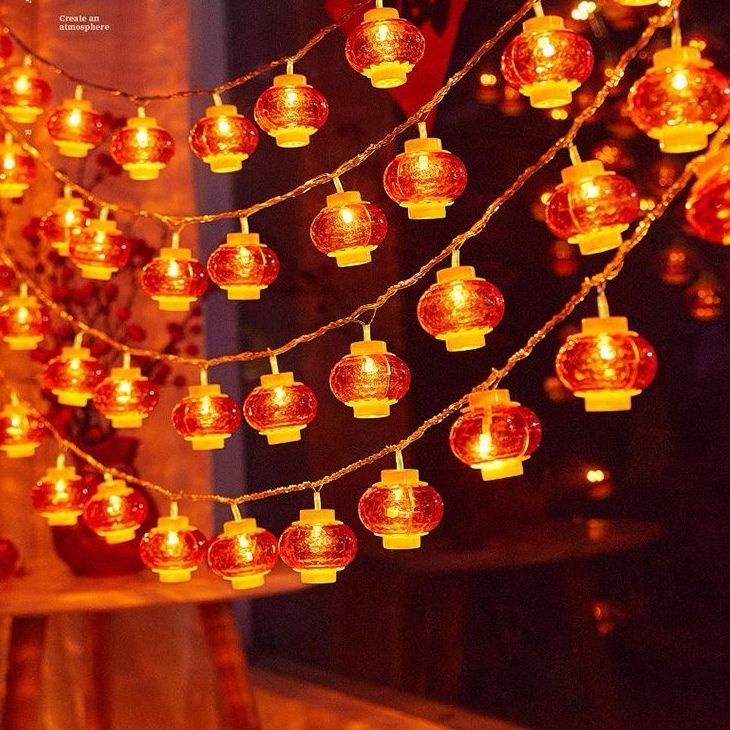 🔥Chinese New Year ตรุษจีน ปีใหม่จีน ตรุษจีน แอลอีดี โคมลอยสีแดงพลังงานแสงอาทิตย์ แต่งงานด้วยโคมไฟประดับไฟฉลองเทศกาลโคมไฟสีฉูดฉาด - รูปที่ 3