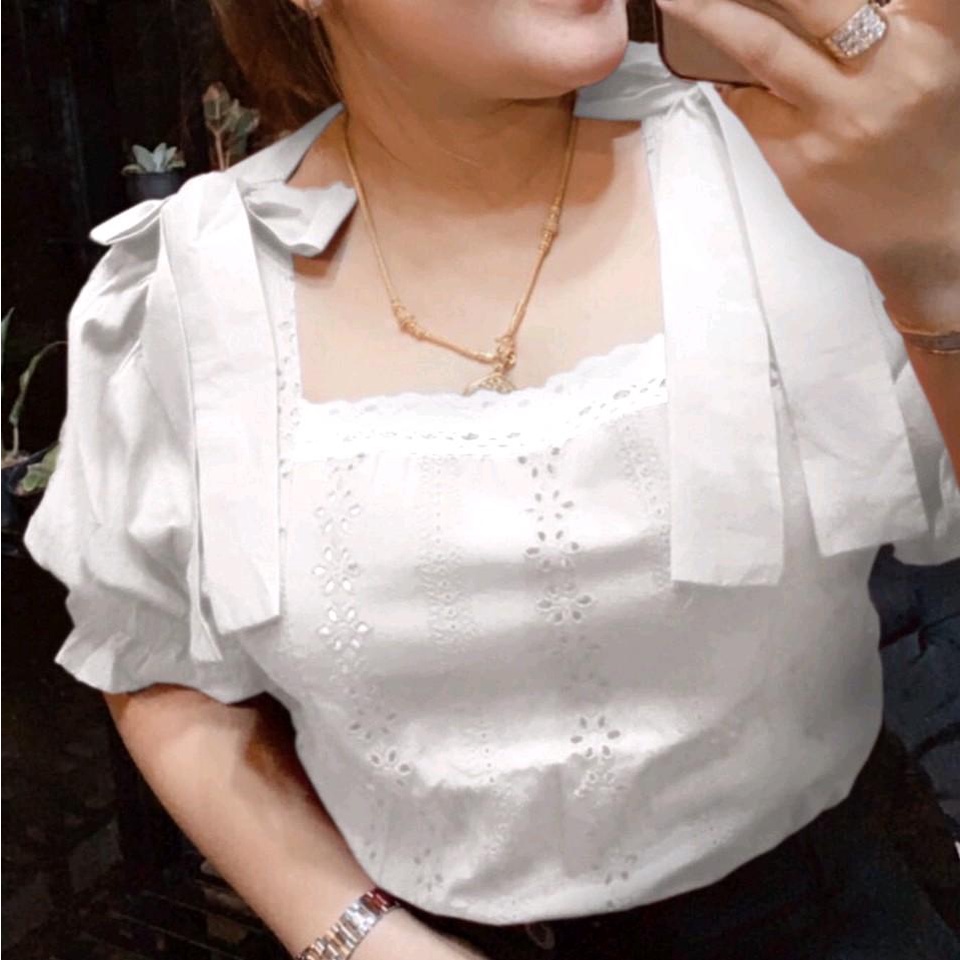 เสื้อผ้าฉลุลายดอกไม้ ผูกโบว์ไหล่ อก 42-46" นิ้ว