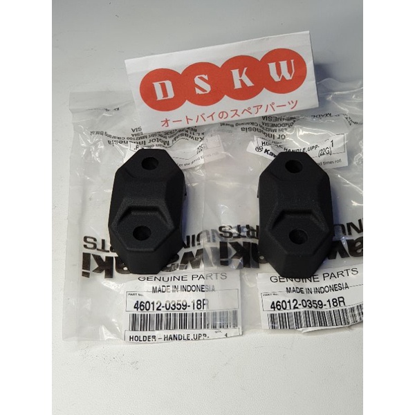 คู่สีดําพวงมาลัย Clamp ผู้ถือชุด 2 ชิ้น D Tracker KLX 150 KGP 46012-0359-18R