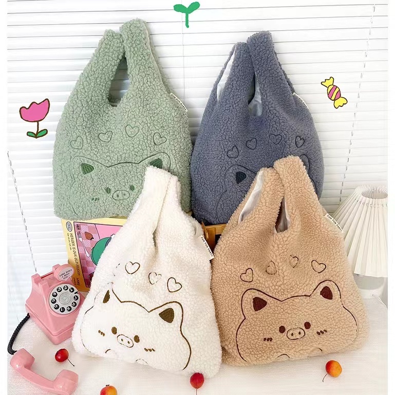 (HB-778) กระเป๋าผ้าขนแกะเทียม ลายการ์ตูน