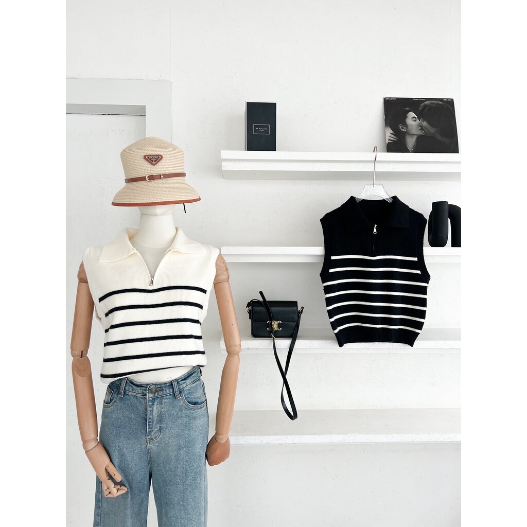 Julie blouse เสื้อกั๊กลายทาง รุ่นนี้ต้องเก็บเข้าคอลหน้าหนาว แขนตัดทอลายทาง ดีเทลซิปคอ ทรงสวยน่ารัก เสื้อกั๊ก เสื้อไปต...