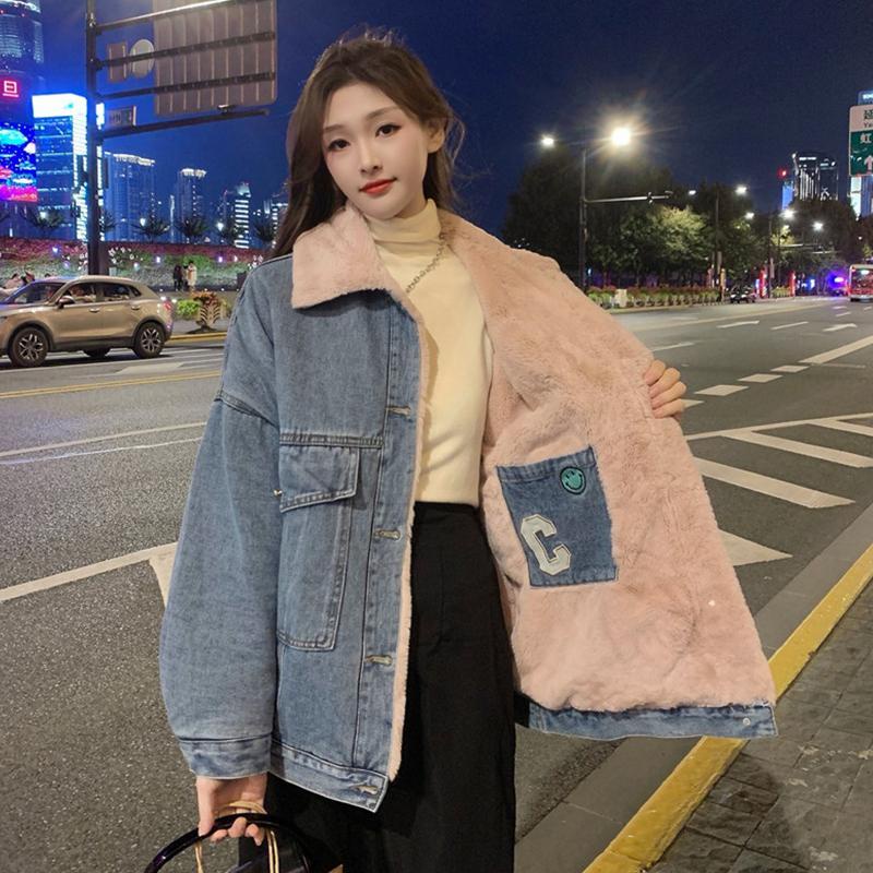 สวมใส่สองด้านเลียนแบบกระต่ายขนขนแกะซับผ้ายีนส์ผ้าฝ้ายเสื้อเสื้อผู้หญิงฤดูหนาวหนาอบอุ่นหลวมกลางความยาวผ้าฝ้าย
