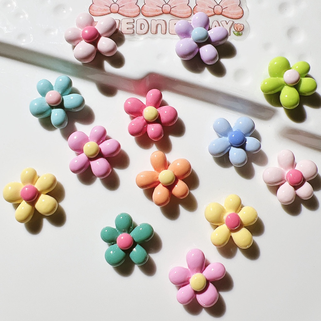 แผ่นกาวเรซิ่น รูปดอกไม้ห้ากลีบ แวววาว แฮนด์เมด diy อุปกรณ์เสริม สําหรับตกแต่งรองเท้า หมวก