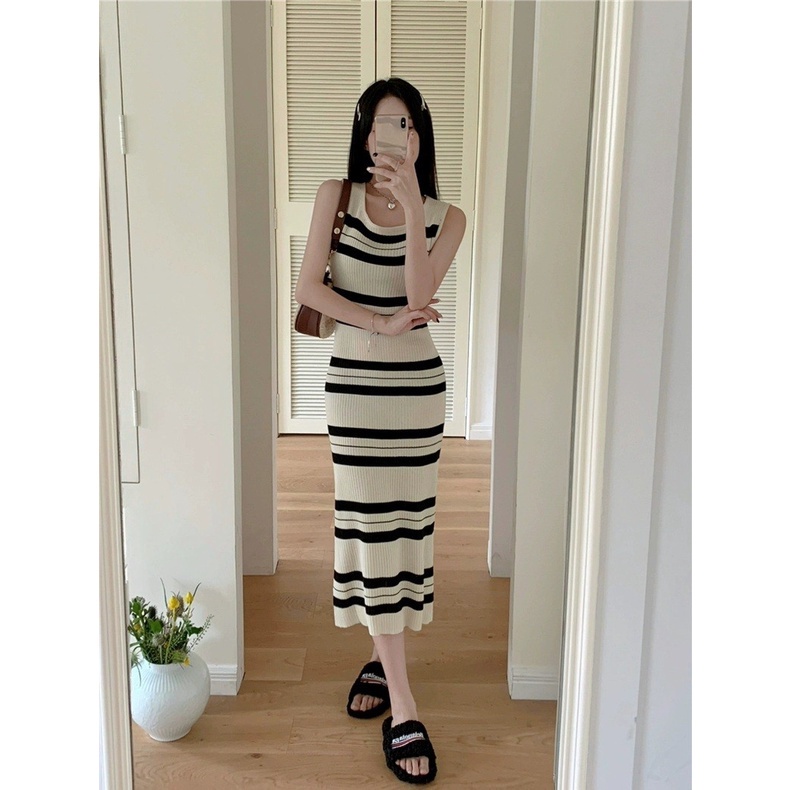 Elves✨พร้อมส่ง✨  เดรสไหมพรมแขนกุด ดีเทลลายทางใหญ่ สไตล์สาวเกาหลี ~12375~ -C - รูปที่ 4