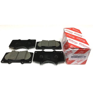 ผ้าเบรคหน้า TOYOTA VIGO SMART 4x4 ผ้าเบรคใหญ่ FORTUNER  ปี 2004-2014 04465-YZZQ7 (อะไหล่แท้เบิกศูนย์)