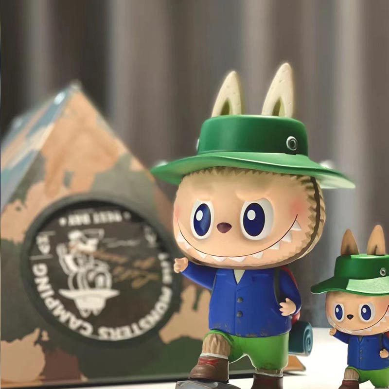 ตุ๊กตาเด็กโต Pop Mart labubu Climber Field Travel Beach รถสามล้อ ของแท้