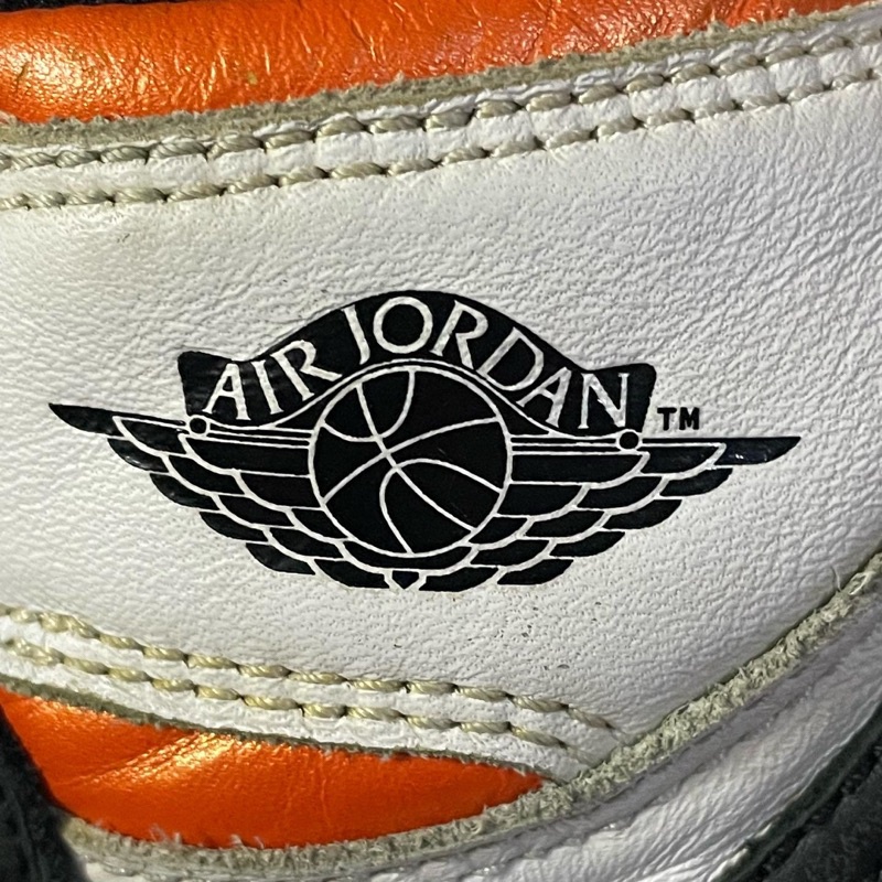 Nike Air Jordan 1 High Electro Orange ของแท้ (38.5/24cm) Nike jordan 1 low มือสอง ไนกี้จอแดน รองเท้