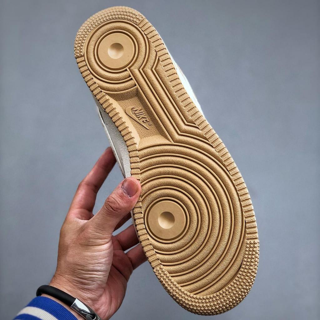 Louis Vuitton x Nike Air Force 1 '07 รองเท้าผ้าใบลำลองแบบ Low Cut สำหรับผู้ชายและผู้หญิง แนวโน้ม