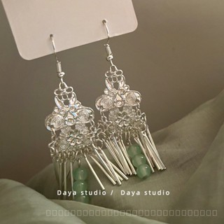 0912YWGM New Chinese Exotic Girl Super Fairy Green Metal Tassel Earrings Womens High Sense Niche Temperament Foreign Trade Popular Style Tide VTNG