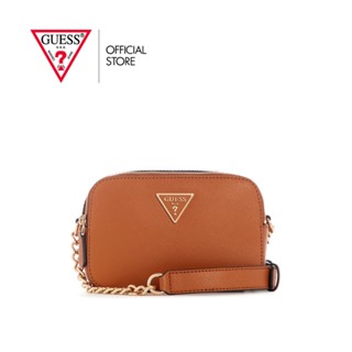 GUESS กระเป๋าสะพายผู้หญิง รุ่น ZG787913 NOELLE CAMERA CROSSBODY สีน้ำตาล