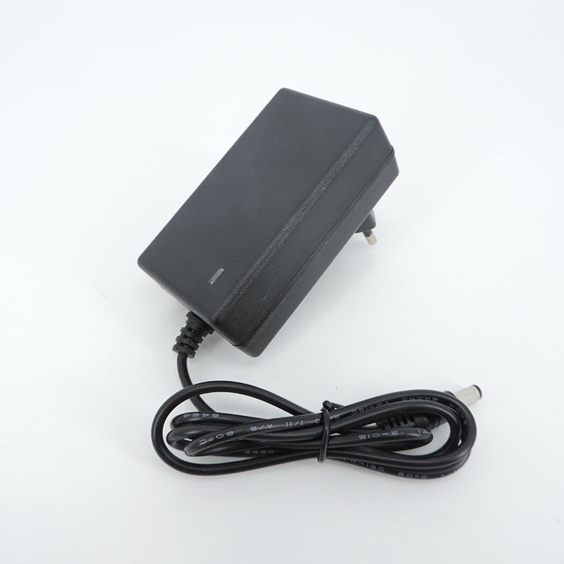 อะแดปเตอร์ชาร์จแบตเตอรี่ลิเธียม AC DC 12.6V 1A 2A 12 รูปที่ 4