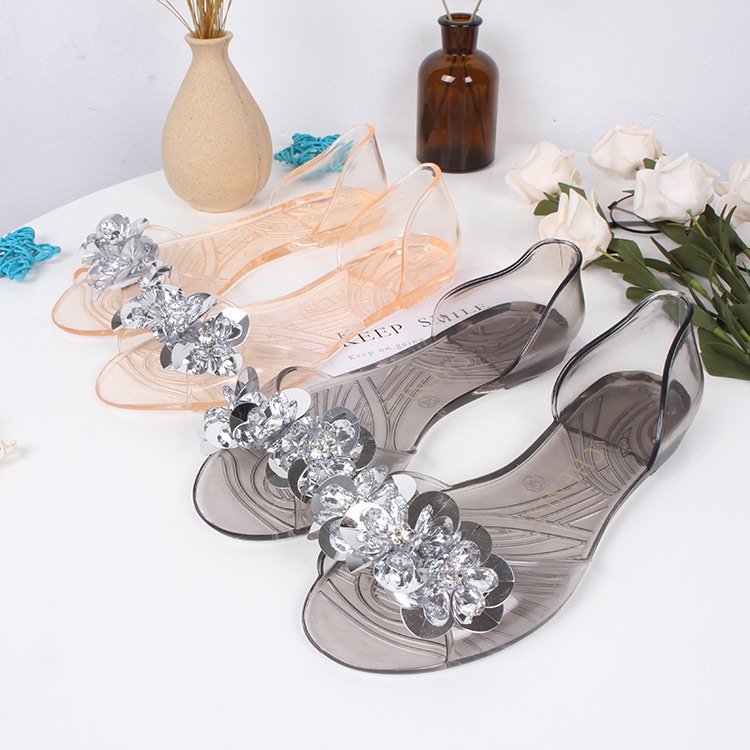 ผู้หญิงโปร่งใสด้านล่าง MFW02-W22 Outwear Charming Shine Jelly รองเท้าแตะลําลองแบน