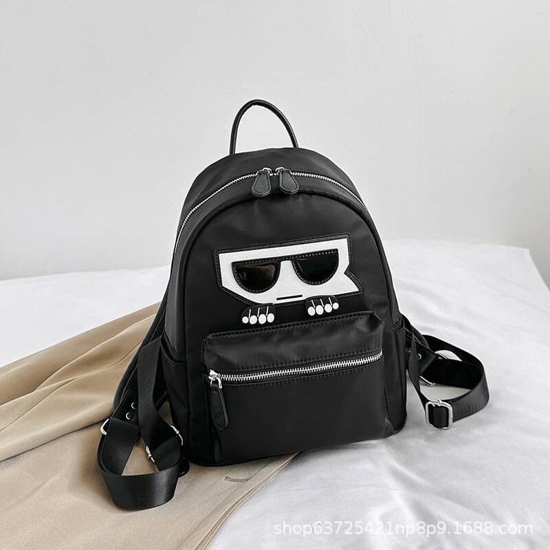 Karl Lagerfeld Nylon backpack กระเป๋าเป้ ลาย Karl ผ้าไนลอน สูง 12 นิ้ว แฟชั่น พรีเมียม เข้ากับทุกชุด เหมาะกับทุกเพศ HOT