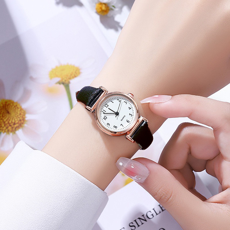นาฬิกาข้อมือ สำหรับผู้หญิง กลม ดำ/ขาว แฟชั่นสบาย ๆ นาฬิกาควอตซ์ Wrist watch เรียบง่าย คุณภาพสูง