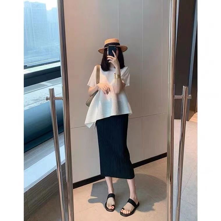 Issey Miyake เสื้อยืดแขนสั้น จับจีบ ทรงหลวม ความยาวปานกลาง ทรงพิเศษ แฟชั่นฤดูร้อน สําหรับผู้หญิง