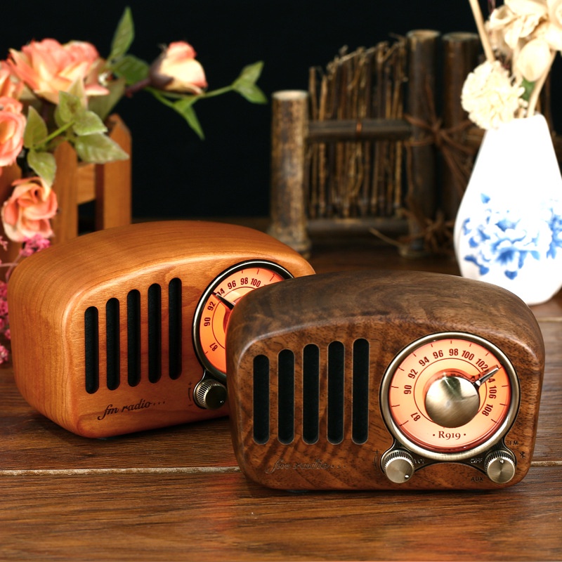 Mini Wooden Bluetooth Speaker Radio Wooden Sound Card Retro Electronic Product New