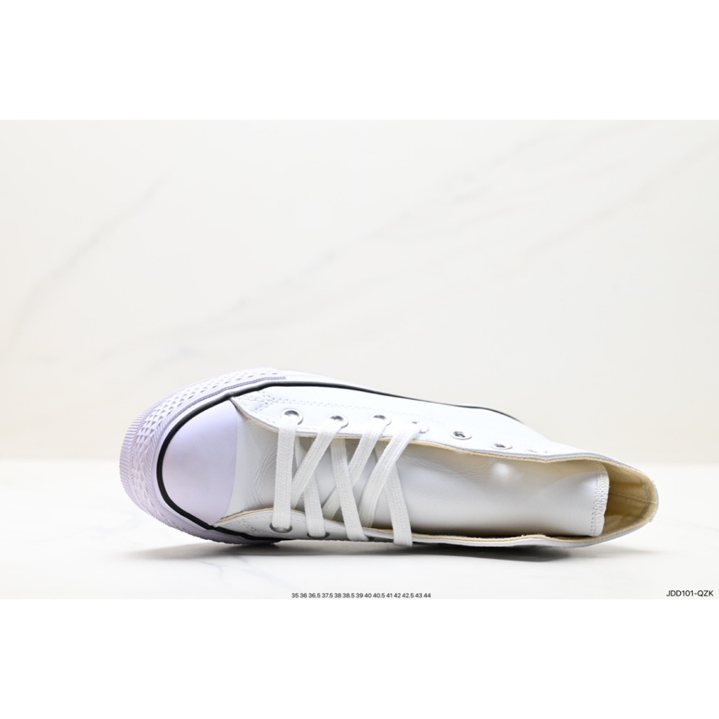 2023 Converse All Star สีขาว แก๊งสูง เครื่องหนัง รองเท้าผ้าใบกันลื่นกันน้ำสำหรับผู้ชายและผู้หญิงJDD1