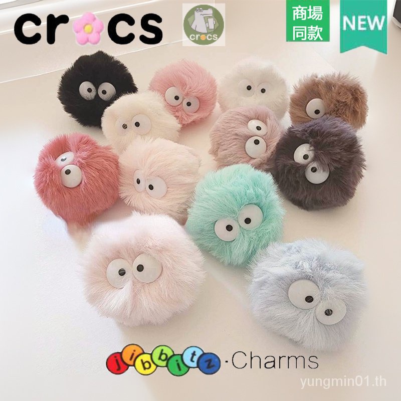 Crocs Jibbitz Charm หัวเข็มขัด แต่งขนเฟอร์น่ารัก อุปกรณ์เสริม สําหรับรองเท้า