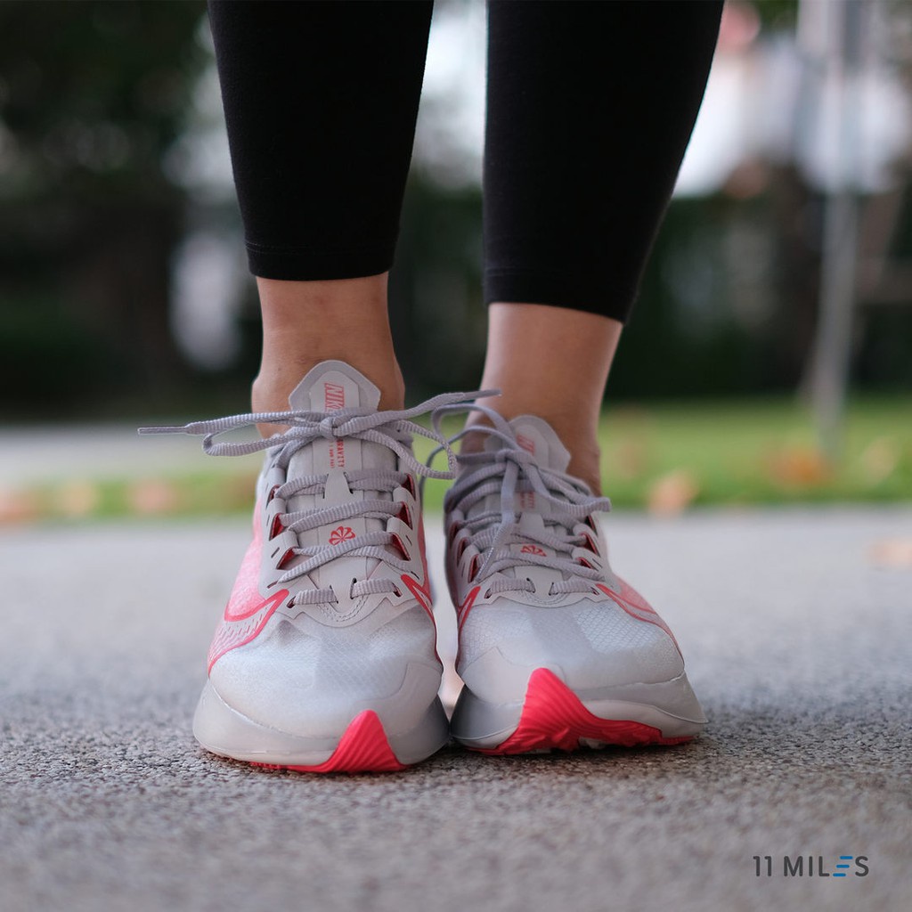 ของแท้ !!!! พร้อมส่ง รองเท้าวิ่งผู้หญิง Nike รุ่น Nike Zoom Gravity แฟชั่น