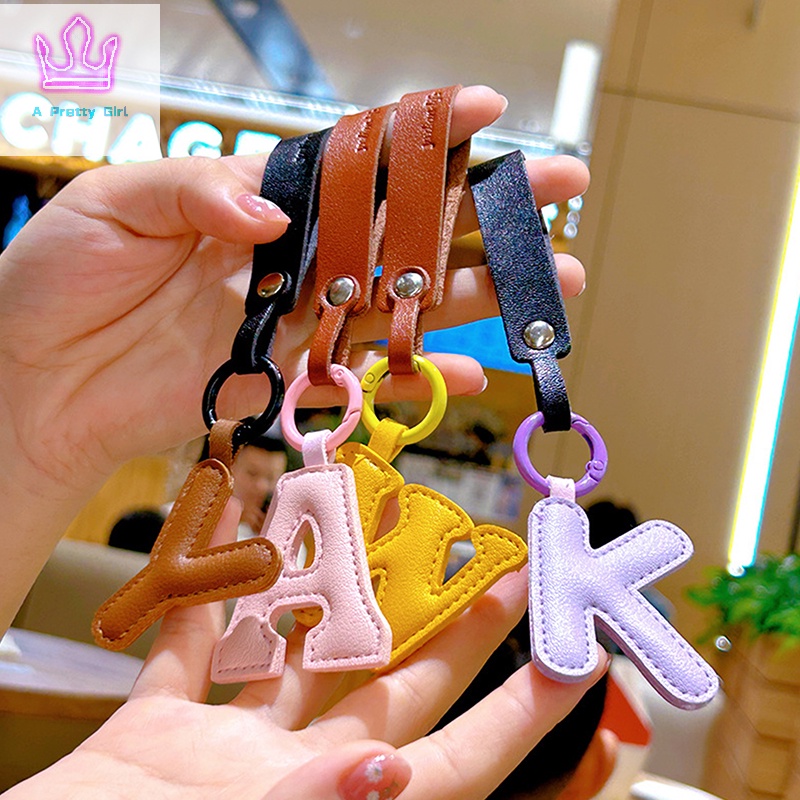 พวงกุญแจหนัง PU จี้ตัวอักษร A To Z สีแคนดี้ เรียบง่าย เครื่องประดับ สําหรับผู้หญิง