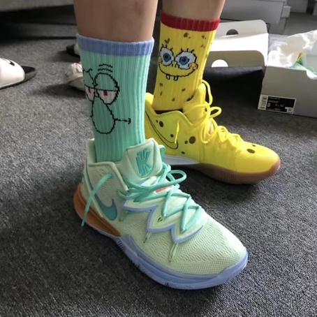 SpongeBob SquarePants x Kyrie 5 รองเท้าบาสเก็ตบอลรองเท้าผู้ชาย ขนาด หมายเหตุ