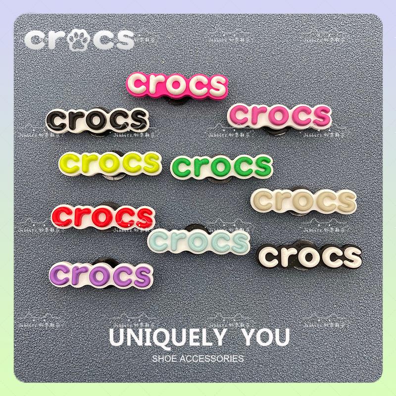 jibbitz crocs หัวเข็มขัด รูปโลโก้ภาษาอังกฤษ เหมาะกับเดินชายหาด สําหรับตกแต่งรองเท้า crocs
