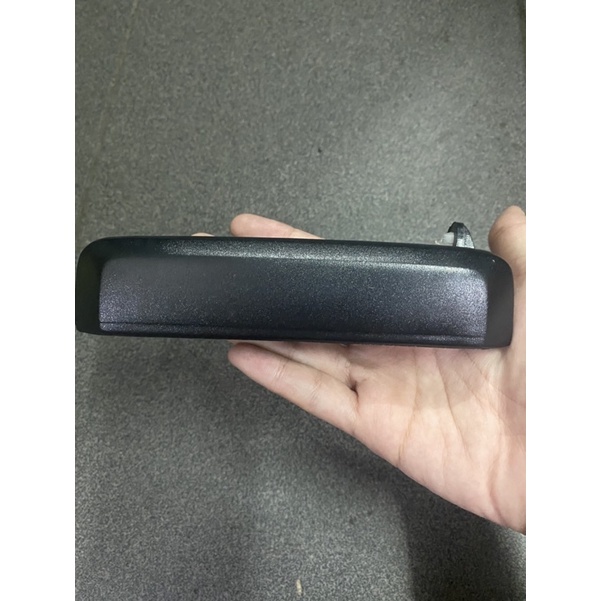มือเปิดประตูหน้านอก NISSAN  สีดำ มีซ้าย/LH ขวา/RH สำหรับรุ่น Nissan BIG-M TD, BDI 925 993  - D21  - 