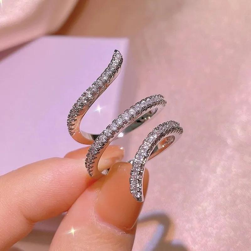 แฟชั่น 925 เงินสเตอร์ลิงหนึ่งขนาดห่อแหวนนิ้วสําหรับผู้หญิงสีเงินเต็มปูประกาย Cz เปิดปรับแหวนเครื่องประดับงบ