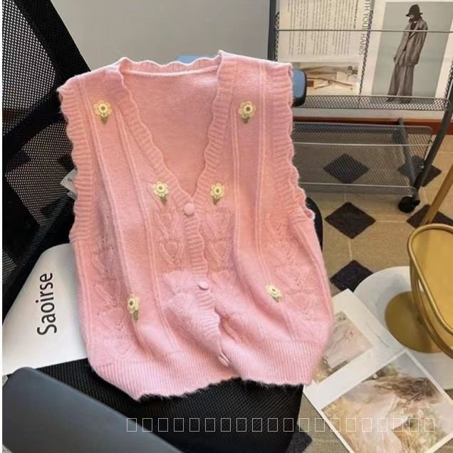 เสื้อคาร์ดิแกนแขนกุด ผ้าถัก ปักลายดอกไม้ ทรงหลวม ลดอายุ เหมาะกับฤดูใบไม้ร่วง และฤดูหนาว สําหรับผู้หญิง 4ZIM