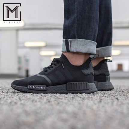 【โปรโมชั่น】Adidas NMD_R1 Japanese PK รองเท้าผ้าใบสีดำและสีขาวรองเท้ากีฬารองเท้าวิ่ง  leisure and ea