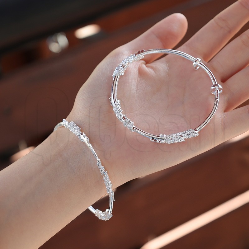 สร้อยข้อมือโลหะผสมเงิน ลายดอกไม้ - เปิดปรับได้ - โซ่มือ - สร้อยข้อมือบุคลิกภาพที่เรียบง่าย - เครื่องประดับหรูหรา - สําหรับผู้หญิง ของขวัญคู่รัก - อุปกรณ์เครื่องประดับย้อนยุค