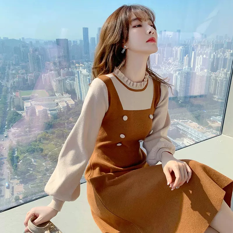 Xiao ปลอมสองชิ ้ นถักชุดผู ้ หญิงฤดูใบไม ้ ร ่ วงฤดูหนาวขนาดเล ็ กหวานลดอายุแคบเอว Slimmer ดูความยาวกลางเสื ้ อกันหนาวชุด MC ชุด