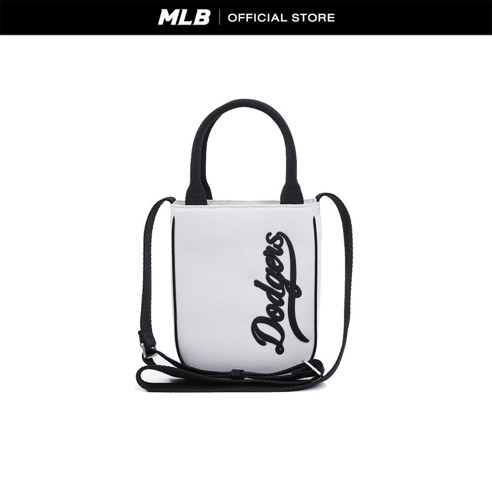 MLB กระเป๋าสะพายข้าง ยูนิเซ็กส์ Denim Varsity Cursive รุ่น 3ACRS104N 07CRD สีครีม