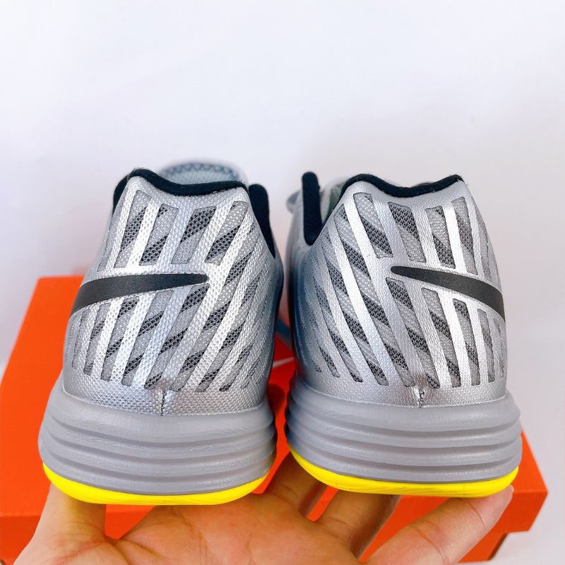 Sepatu Futsal Nike Lunar Gato II สีขาว สีเทา สีดำ สีแดง สีเหลือง สีน้ำเงิน IC กีฬา  แฟชั่น