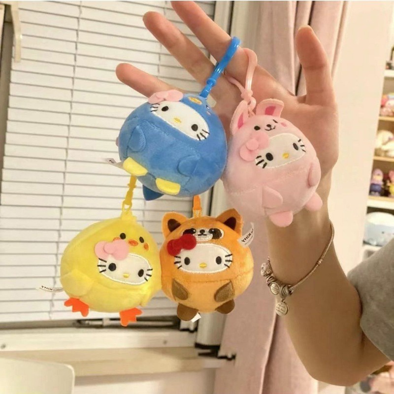 เคที ตุ๊กตาตุ๊กตาของเล่นพวงกุญแจจี้กระเป๋าเครื่องประดับอุปกรณ์เสริมบอล แอปเปิล ชุด อะนิเมะ น่ารัก น่ารัก ของขวัญสร้างสรรค